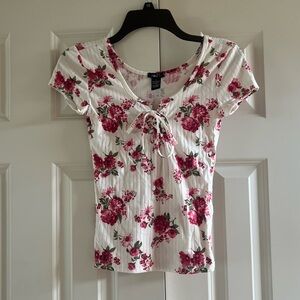 Rue 21 Women’s Floral Ribbed Stretch Top Tie Front Size Small